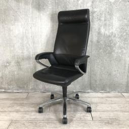 【エグゼクティブにふさわしい上質なデザイン！本革張り高級チェア！】■コクヨ製　フィロソフィー　肘付きハイバックチェア　■ブラック【HU】【関東倉庫在庫品】【弊社使用欄：A01042226】