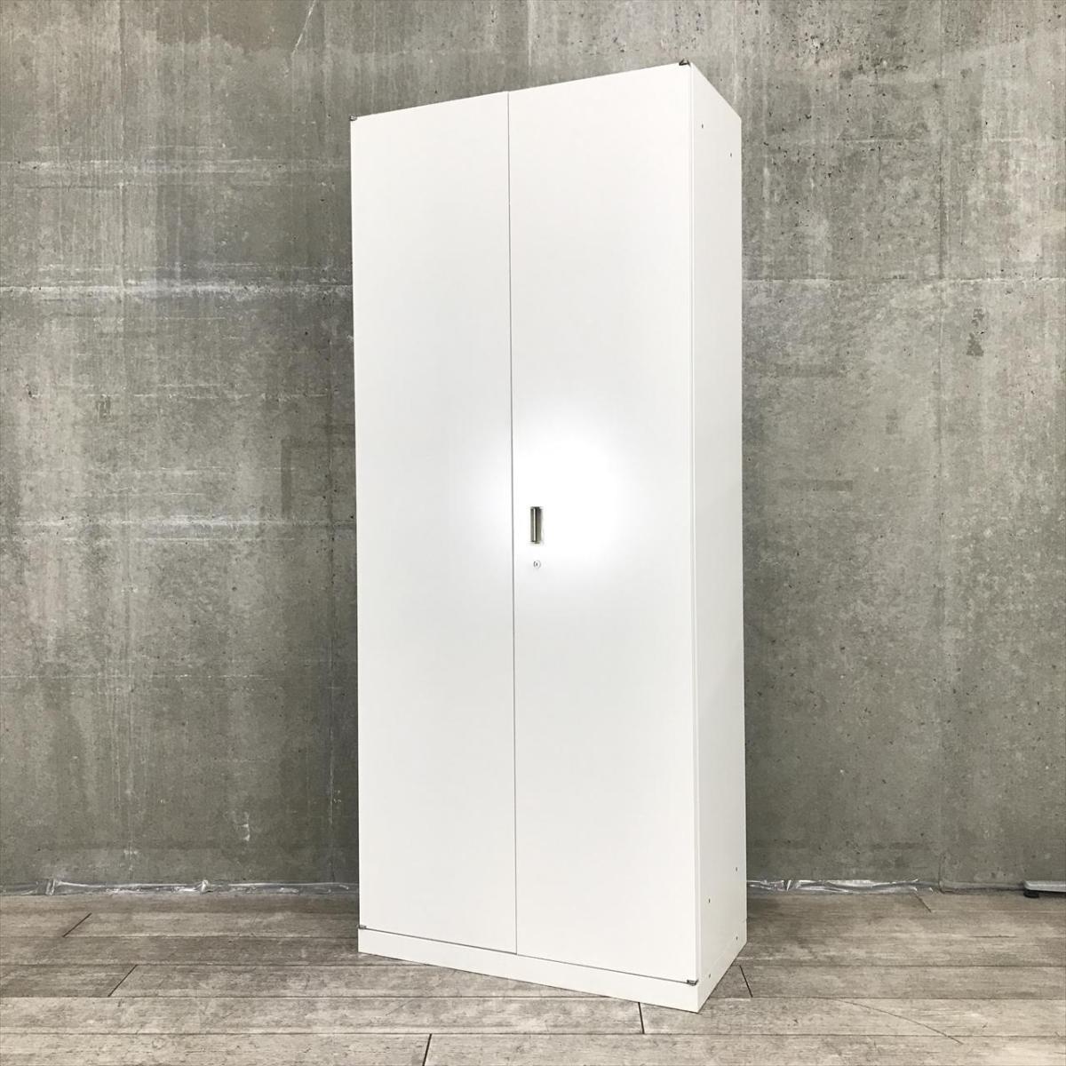 【関東倉庫在庫品】【オススメポイントを簡素に記載（Ex.コンパクト設計で設置場所を選ばない！】【在庫入替セール品】■イトーキ製　シンライン　ワードロープ　■ホワイト【弊社使用欄：A01020806】【ECBMC】
                        シンラインロッカー
                                    中古
            