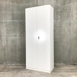 【関東倉庫在庫品】【オススメポイントを簡素に記載（Ex.コンパクト設計で設置場所を選ばない！】【在庫入替セール品】■イトーキ製　シンライン　ワードロープ　■ホワイト【弊社使用欄：A01020806】【ECBMC】