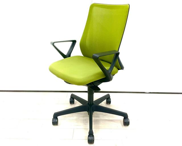 【中古】フルーエントチェア CB41ZR FKB5 オカムラ（okamura） 肘付ローバックチェア