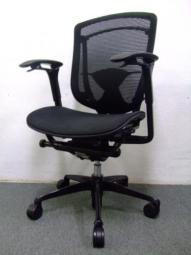 【訳アリ品】【在庫入替セール(本在庫限定価格)】■オカムラ ■コンテッサチェア ■可動肘付 ■特徴:背もたれ・座面メッシュ 昇降ガス弱 一部パーツ破損