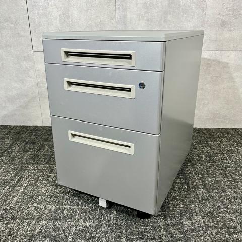 【中古】その他シリーズ  TOYOSTEEL ワゴン3段