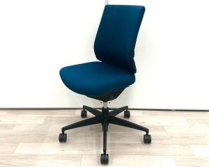 【在庫入替セール品】■コクヨ（KOKUYO）　■ウィザード2（wizard）チェア　■プルシアンブルー×ブラックシェル 　■肘無し　■ローバック　■オススメ/人気/定番商品　【弊社使用欄：A01032637　K】【SN】