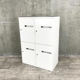 【関東倉庫在庫品】【人気のメールポスト付タイプ！フリーアドレスのお供！】【在庫入替セール品】■オカムラ製　レクトラインシリーズ　4人用パーソナルメールロッカー　■ホワイト【弊社使用欄：A01020394】【ECBMC】