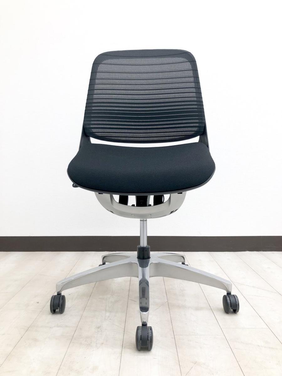 okamura オカムラ Luce デスクチェア 81L1GR 11万円 中古】ルーチェ 81L1ZR FGR1 オカムラ/okamura 肘無ローバックチェア