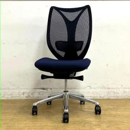 【在庫入替セール】オカムラ　サブリナ　肘無しチェア　スタンダードモデル　ダークブルー　前傾機能搭載モデル　シルフィーの上位互換シリーズ
