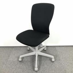 【入替セール】【オールブラックの定番シリーズ！異硬度クッションと使い勝手の良い操作性が人気！】■オカムラ (okamura) 製　スラート (Sulato)　ハイバック肘無し　■ブラック