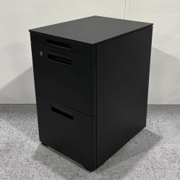 【奥行500㎜】【大人気の３段ワゴンのブラックカラー！A4書類が2段で収納可能！】■コクヨ（KOKUYO）製　GTワゴンシリーズ　3段ワゴン　フリアドワゴン　W390×D500×H650㎜　■シリンダー錠　■ブラック