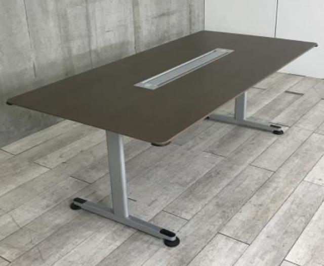 ☆W2000mm!【オフィシャルな空間にもフィット!】■コクヨ製 会議用テーブル 配線ボックス付 ブラウン ■スタイリッシュで上質なデザイン!