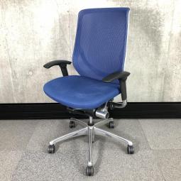 【在庫入替品】【1脚限定の為、クレジット決済優先】【早い者勝ちです！】【ワンランク上の高品質グレード！人間工学に基づいた快適な座り心地と一体感！】■オカムラ（okamura）　ゼファー（Zephyr）　肘付き　ハイバック　■可動肘　■背面メッシュ　■ブルー　■オフィスバスターズ心斎橋店　■弊社使用欄【A01006929】【T12】