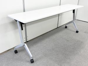 【スタイリッシュなデザインで使いやすい！】■コクヨ製　サイドスタックテーブル　W1800×D600×H720mm　ホワイト【KOKUYO　Leafline】【平行スタック】