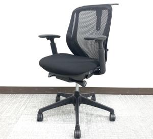 【前傾姿勢機能付き】オカムラ製「Sylphy（シルフィー）」ブラック/稼働肘/コートハンガー付