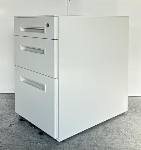 【中古】その他シリーズ  TOYOSTEEL ワゴン3段