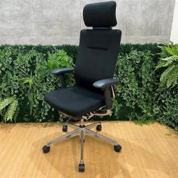 《年末在庫入替セール/㉕/9》オカムラ製のオフィスチェア【コーラルシリーズ/ヘッドレスト付き】が値下げされました！　#クリスマスプレゼント　#歳末セール　#ゲーミングチェア