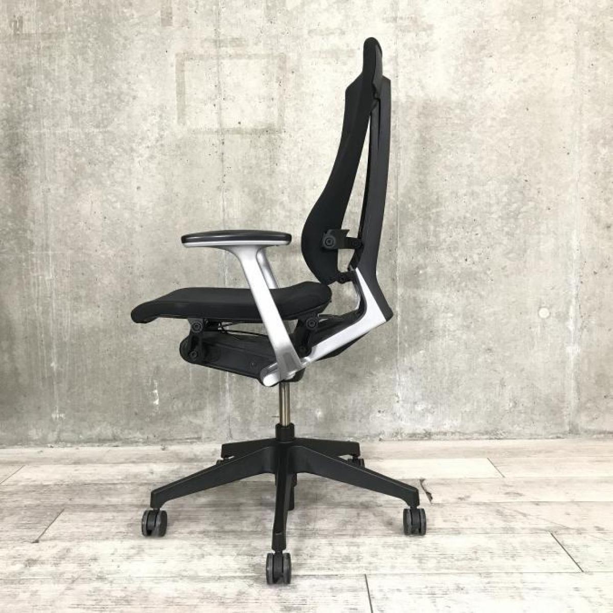 中古】スピーナチェア イトーキ/ITOKI 肘付ハイバックチェア 561541