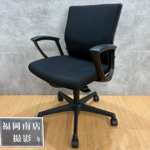 【中古】エスクード  オカムラ（okamura） 肘付ローバックチェア