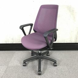 【在庫入替えセール！】【理想的な作業姿勢をキープ！通気性も良い背もたれメッシュ！】■イトーキ（ITOKI）　 ノナ（nona）チェア　ハイバック　肘付き　■サークル肘　■背面メッシュ　■プラムパープル × ブラックシェル【AD】