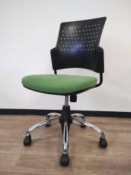 シンプル一番プラス製オフィスチェア⇒グリーン×ブラックカラー■背もたれ樹脂製【2510】弊社使用欄【A01038198】