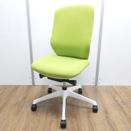 【前傾チルト機能付き】【オカムラ製品で最も人気を集める高機能チェア！】■オカムラ(okamura)製　シルフィ(Sylphy)チェア　肘無し　ハイバック　クロスバックタイプ　■ライムグリーン×ホワイトシェル