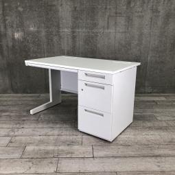 【イナバの技術が詰め込まれたスタンダードなオフィスデスク！収納も充実で使いやすい！】■イナバ(Inaba)製　デュエナシリーズ　片袖机　W1200×D700㎜　■ホワイト　■シリンダー鍵