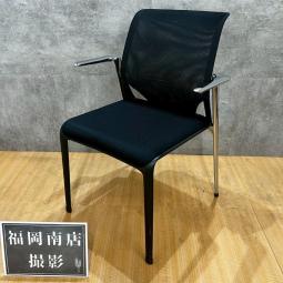 《年末在庫入替セール/㉕/4》ヴィトラ製のミーティング(会議用)チェア【メダスリム】が値下されました！　＊福岡市で中古オフィス家具をお探しなら、オフィスバスターズ福岡南店へ！
福岡市南区を拠点に、デスク・チェア・書庫・複合機など中古オフィス家具を一式ご提供。福岡市内のオフィス移転や起業、レイアウト変更もワンストップでサポートします。＊