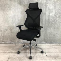 イトーキの高機能オフィスチェア「セクア（Sepua）」入荷！背面メッシュで通気性抜群、可動肘・ランバーサポート・ヘッドレスト搭載のハイバックモデル。長時間作業に最適な人気の ergonomic（エルゴノミクス）チェアです/オススメ(おすすめ) /人気商品【弊社使用欄：A01044003】