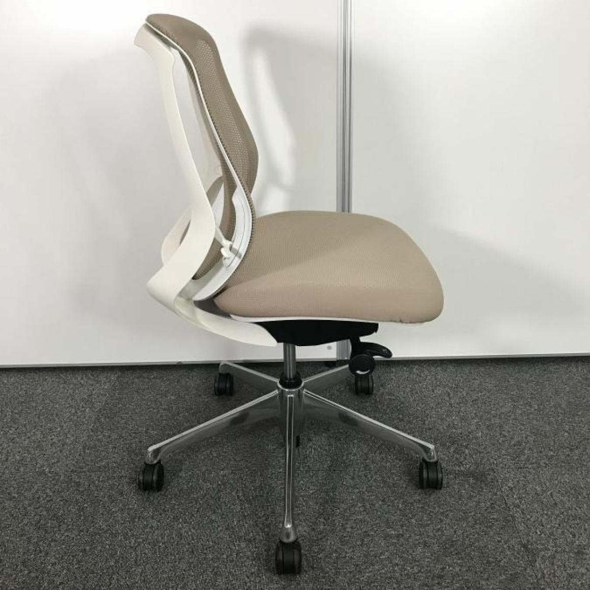 中古】シルフィーメッシュ オカムラ/okamura 肘無ローバックチェア