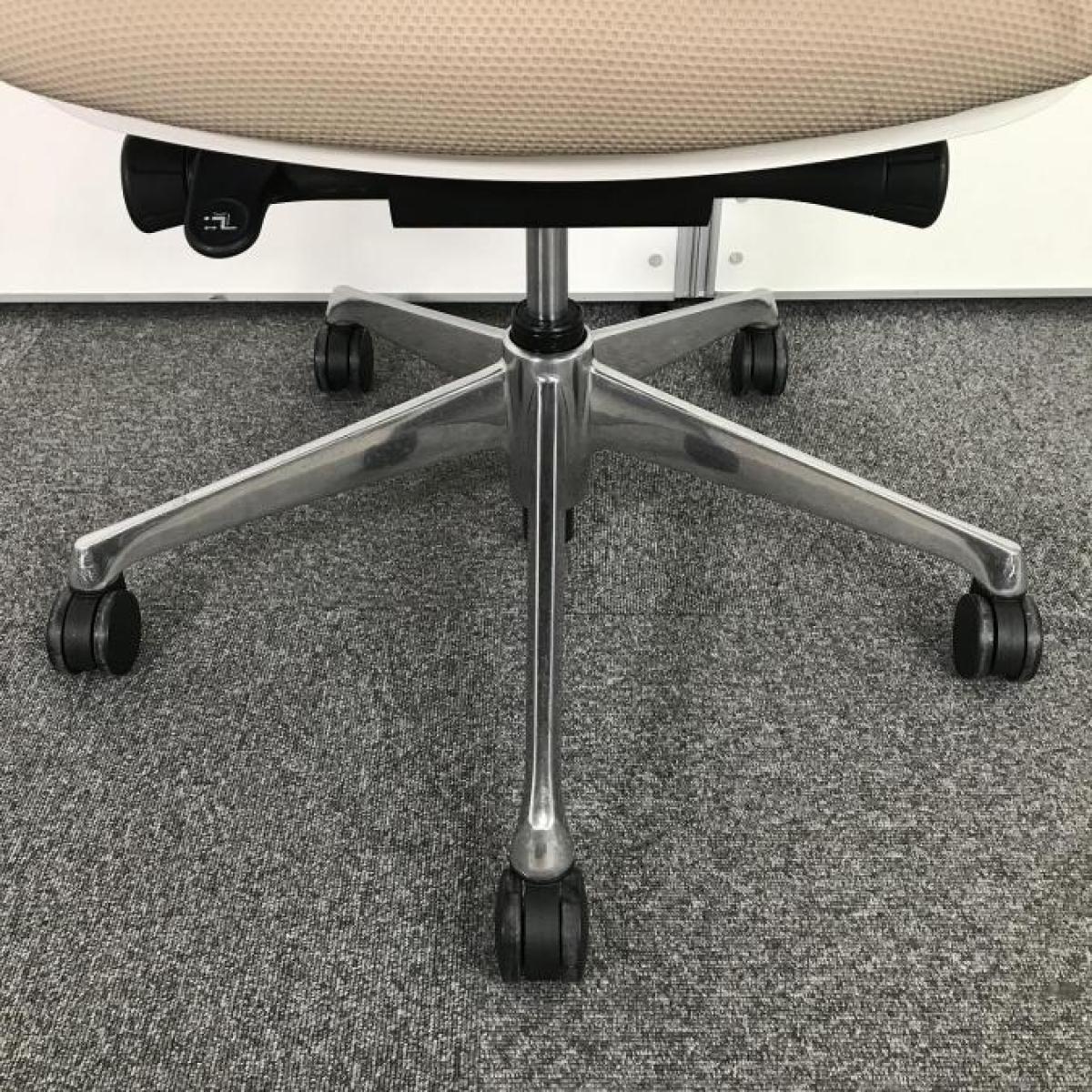 中古】シルフィーメッシュ オカムラ/okamura 肘無ローバックチェア