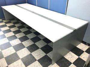 【6～8名での利用に最適なサイズ！】■フリーアドレスデスク　オカムラ/プロユニットフリーウェイ　幅4000㎜【倉庫在庫品】　オフィスバスターズ心斎橋店