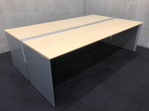 【倉庫在庫品】オフィスのコミュニケーション活性化に効果あり！デスクの境目をなくした人気のフリーアドレスデスク！W2400㎜！コクヨ　ワークヴィスタプラス　オフィスバスターズ　心斎橋店