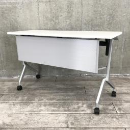 【折りたたみ収納が秀逸！スタイリッシュなデザインで高品質！】■コクヨ(KOKUYO)製　リーフラインシリーズ　サイドスタックテーブル　フラップタイプ　W1200×D450㎜　■キャスター・幕板付　■ホワイト