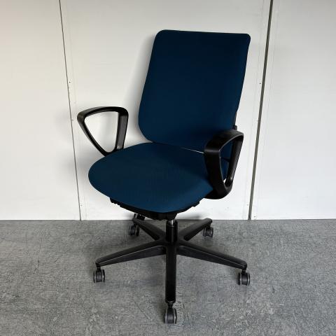 【中古】ミトラシリーズ  コクヨ（KOKUYO） 肘付ローバックチェア