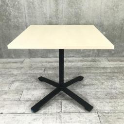 幅・奥行750㎜！キャスター付きで使い勝手◎！コンパクトな正方形テーブルが入荷！■コクヨ/ビエナ/ナチュラル【ABW】