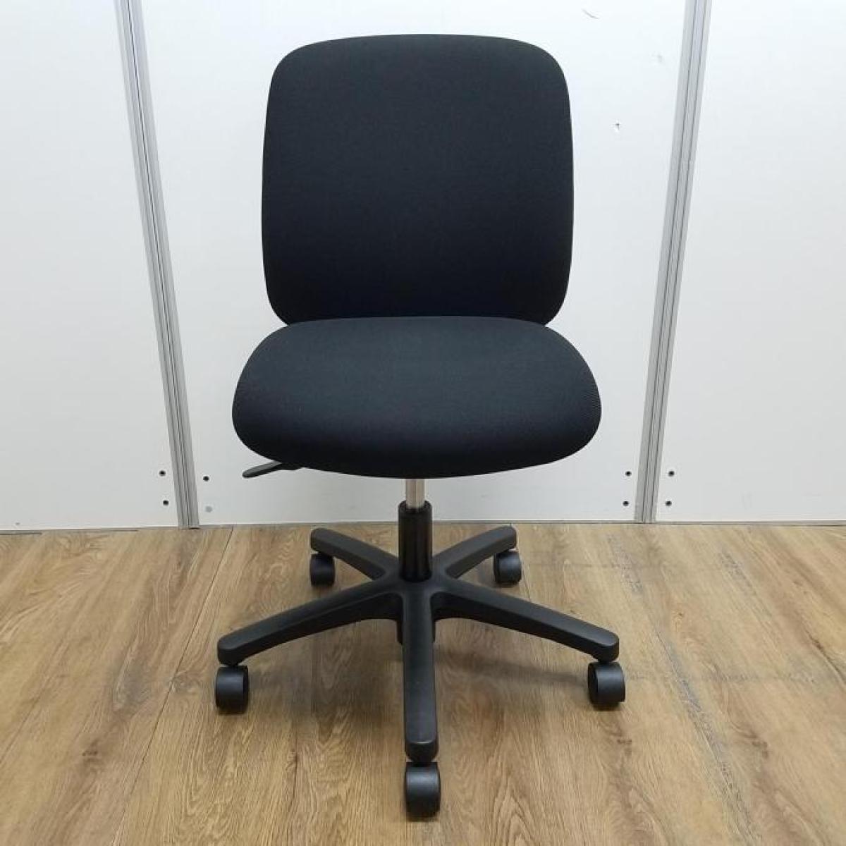 中古】ボニートチェア イトーキ/ITOKI 肘無ローバックチェア 562155