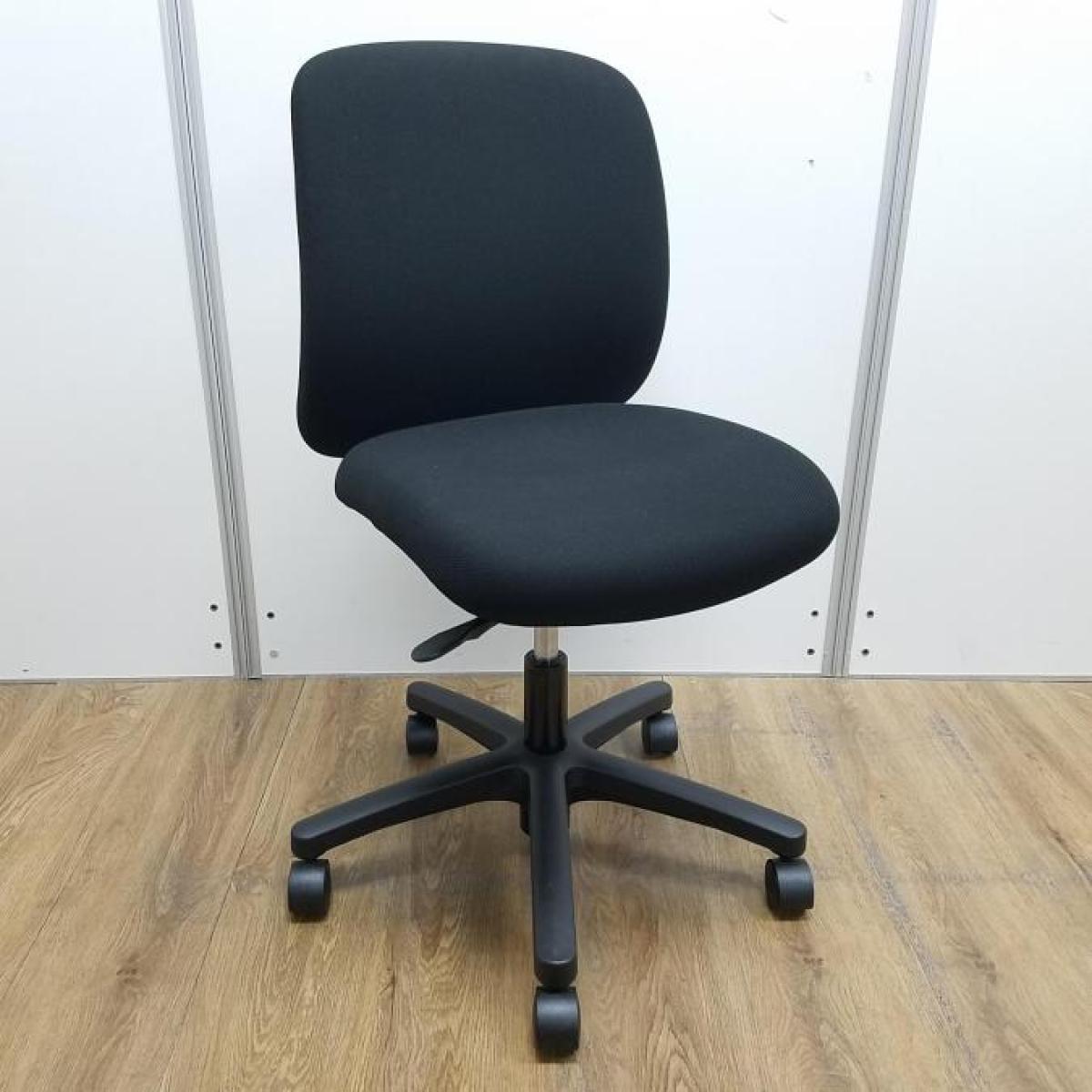 中古】ボニートチェア イトーキ/ITOKI 肘無ローバックチェア 562155