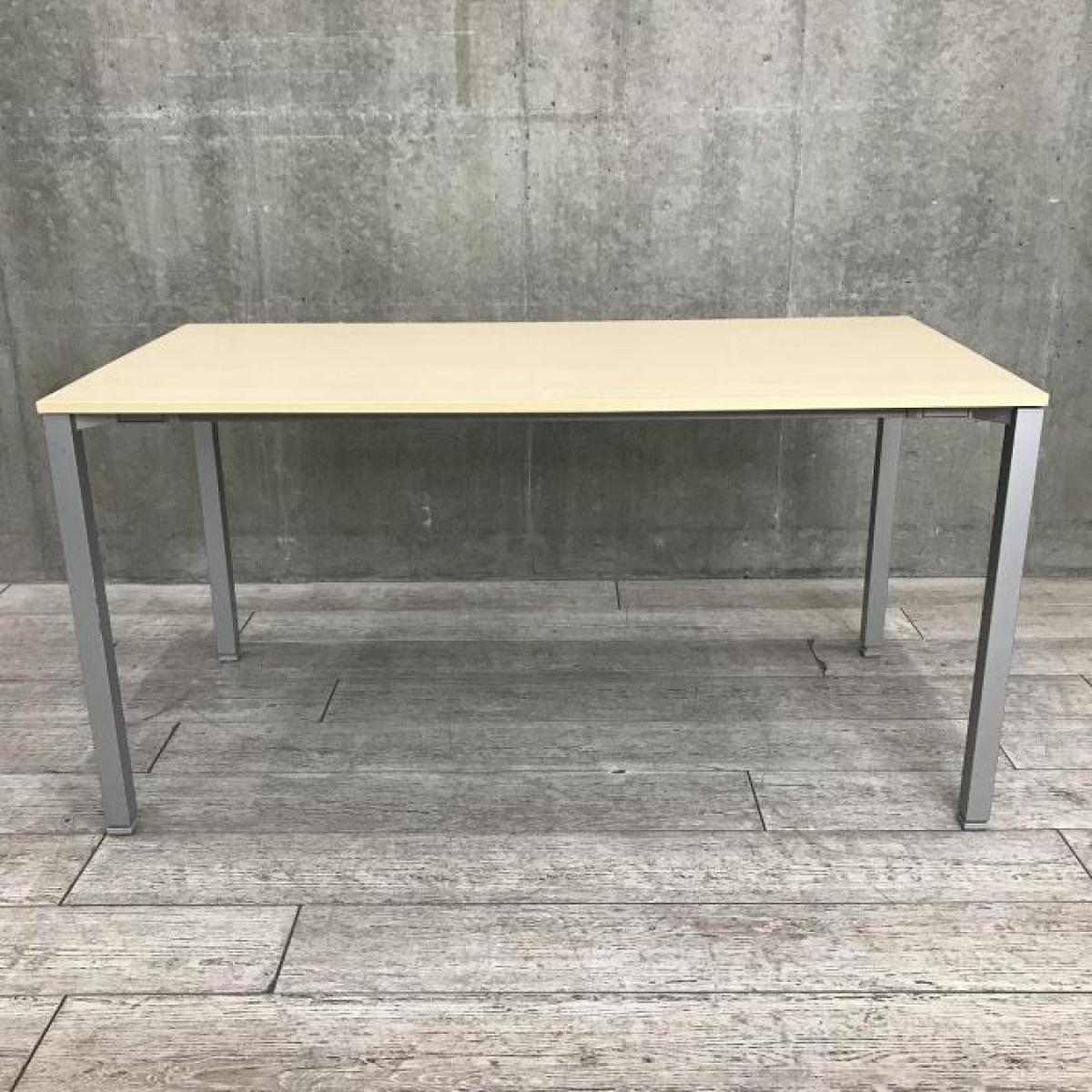 ☆W1400mm！【オシャンティで上質なデザイン！】 ■オカムラ　アルツァータシリーズ　ワークテーブル　W1400×D700×H700mm　人気の木目カラー【ABW】★
                        アルツァータ
                                    中古
            