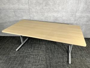 【木目調のミーティングテーブルが入荷！】◆オカムラ/8176　会議テーブル《オフィスバスターズ福岡博多店は、福岡を拠点として、日本全国へ中古オフィス用品・オフィス家具を提供しております》