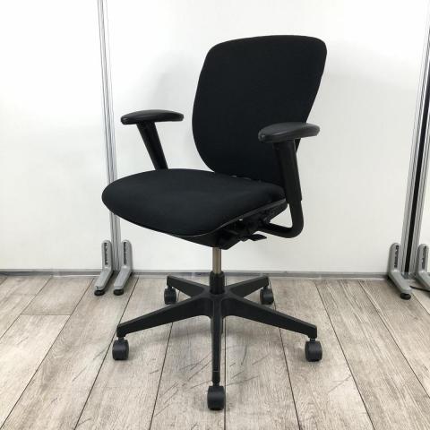 【中古】プラオチェア  イトーキ（ITOKI） 肘付ローバックチェア