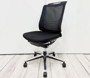 【商品入替セール品！】【デザイン性の高い高級チェアが入荷！】コクヨ（KOKUYO）インスパインチェア　■色：ブラック　肘無し　ローバック仕様【2410】弊社使用欄【A00981342】