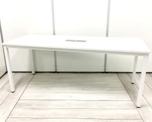 多目的テーブル オススメ(おすすめ) 大人気　狭いスペースにも使用可能　 ミーティングテーブル※横浜本店撮影画像※