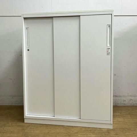 3枚引き戸書庫　コクヨ　エディア　鍵付き（シリンダー錠）　天板付き　清潔感のあるホワイトキャビネット　導線を邪魔しないスライド式の扉
