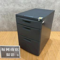 《在庫入替セール/㉕/9》イトーキ製の３段ワゴン【CZシリーズ/ブラック】が値下されました！ ＊良品を格安で！「オフィスバスターズ福岡南店」は、福岡を拠点として、全国へ中古オフィス用品・オフィス家具を提供しております