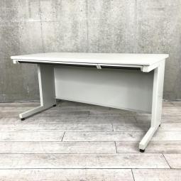 【ワークスペース広々！幅1400㎜のスタイリッシュな平机！】■プラス(PLUS)製　JSシリーズ　平机　引き出し付き　W1400㎜　■ホワイト ※日焼けあり