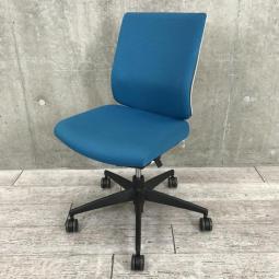 【オフィスの王道！】【納得の座り心地！魔法のように売れ続けている定番のオフィスチェア！】■コクヨ(KOKUYO)製　ウィザード2(wizard2)チェア　肘無し　ローバック　■ランバーサポート付き　■プルシアンブルー×ホワイトシェル×ブラック脚