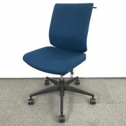 【在庫セール品・6脚限定】【T12】■コクヨ（KOKUYO）製　ウィザード2（wizard2）チェア　肘無ローバック　■プルシアンブルー×ブラックシェル　■ランバーサポート付き　■ハンガー付き【オフィスの王道！　納得の座り心地！　魔法のように売れ続けている定番のオフィスチェア！】