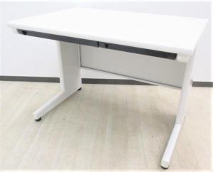 ☆W1000mm！【コンパクトで人気な省スペースタイプ！】■イトーキ製　平デスク　W1000×D700×H700mm　ホワイト　■スタンダードなデザインで使いやすい！【ITOKI　CZ】