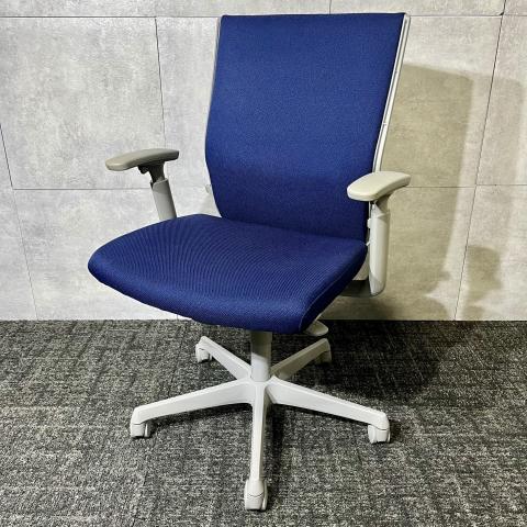 【中古】エスクード C495CR FFW4 オカムラ（okamura） 肘付ハイバックチェア