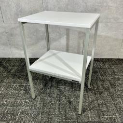 【オフィスで重宝する電話台が入荷！】◆オカムラ/4L93シリーズ　電話台　ホワイト　《オフィスバスターズ福岡博多店は、福岡を拠点として、日本全国へ中古オフィス用品・オフィス家具を提供しております》