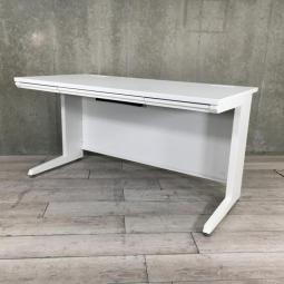 【希少になりつつある単体デスク！状態良好なデスクがまとまって入荷です！】平机/平デスク　オカムラ　アドバンスS　ネオホワイト　　【レイアウト変更のしやすい単体机です】