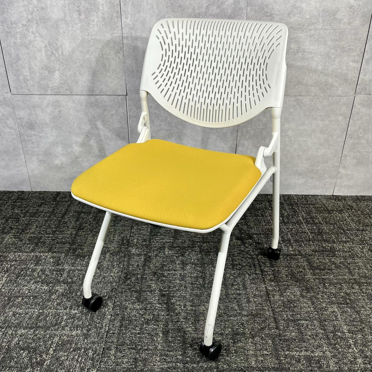 【他の色との組み合わせもオススメ！】◆オカムラ/ルナ　イエロー　ミーティングチェア　《オフィスバスターズ福岡博多店は、福岡を拠点として、日本全国へ中古オフィス用品・オフィス家具を提供しております》
                        ルナ
                                    中古
            